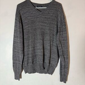 Linea Rosso Signature Charcoal Merino Wool V-Neck Sweater
